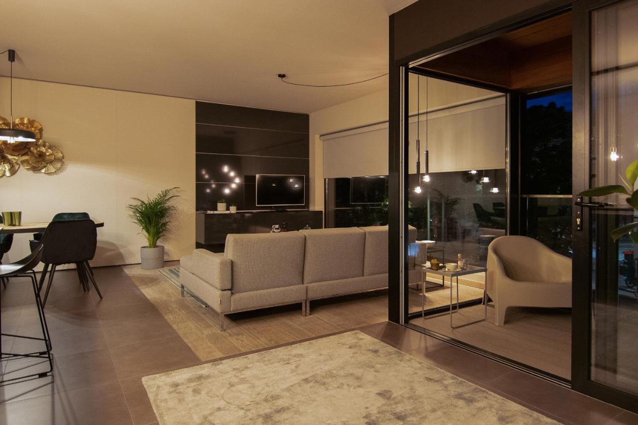 Boulevard Botanie City Apartment With Parking Хасселт Экстерьер фото